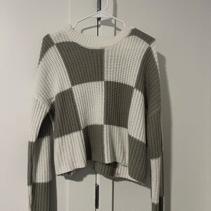 moon & madison Olive and White Checkered Sweater